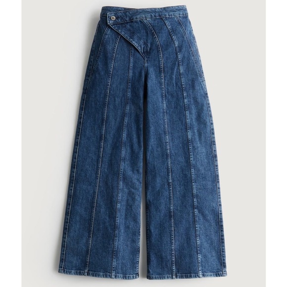 Social Tourist Hollister | Ultra High Rise Baggy Boho 70s Wide Leg Jeans - Picture 1 of 12